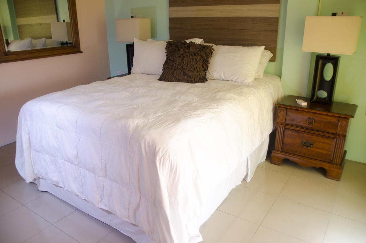 Matthew'S Miracle View Bed & Breakfast โรโซ ภายนอก รูปภาพ