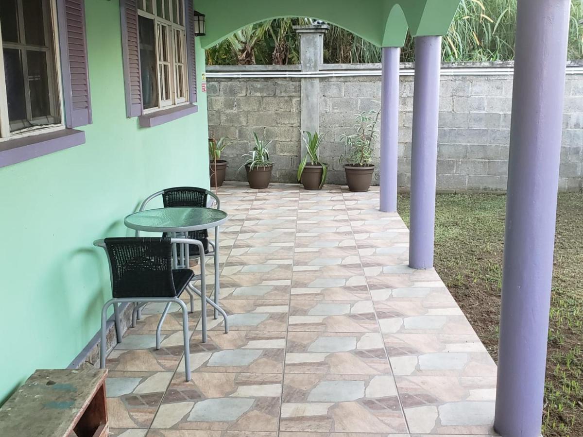 Matthew'S Miracle View Bed & Breakfast โรโซ ภายนอก รูปภาพ
